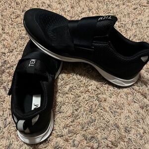 TIEM Slipstream Women’s Cycling Shoes Black